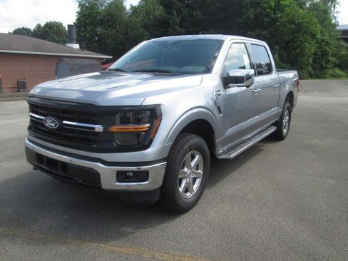 New 2025 Ford F150 XLT w/ Equipment Group 302A MID image 2