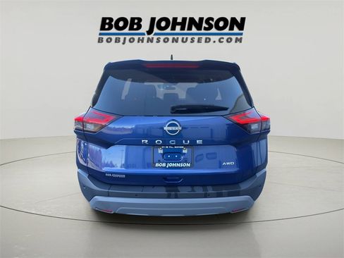 Used 2023 Nissan Rogue S image 6