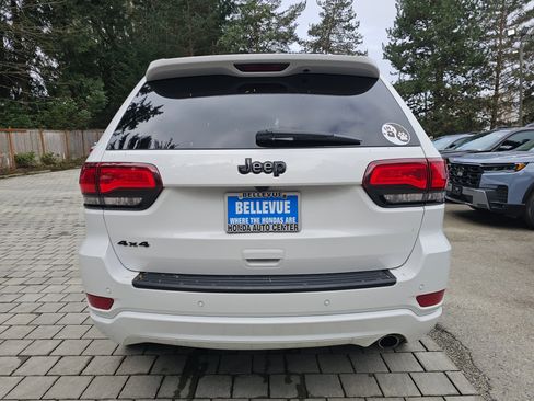 Used 2018 Jeep Grand Cherokee Altitude image 6