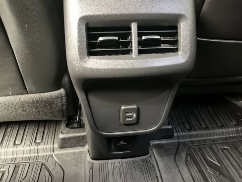 Used 2020 GMC Terrain SLT w/ Preferred Package image 12