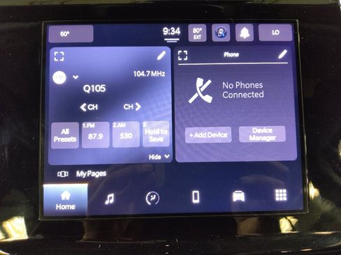 Used 2023 Jeep Grand Cherokee Laredo RWD image 25