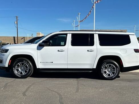 Certified 2024 Jeep Wagoneer L 4WD image 11