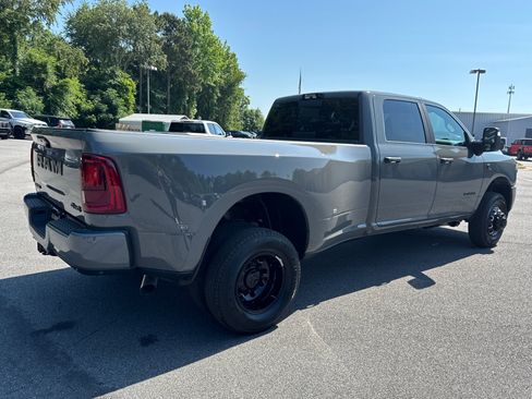 New 2026 RAM 3500 Big Horn AWD/4WD image 5