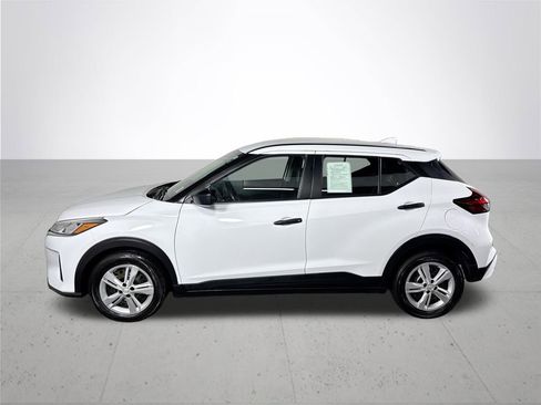 Used 2024 Nissan Kicks S image 9