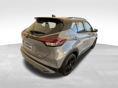 Used 2024 Nissan Kicks SR FWD image 5