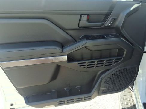 Certified 2026 Toyota 4Runner TRD Off-Road Premium AWD/4WD image 15