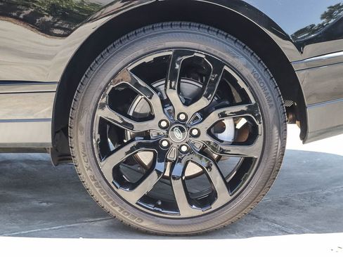 Used 2021 Land Rover Range Rover AWD/4WD image 8