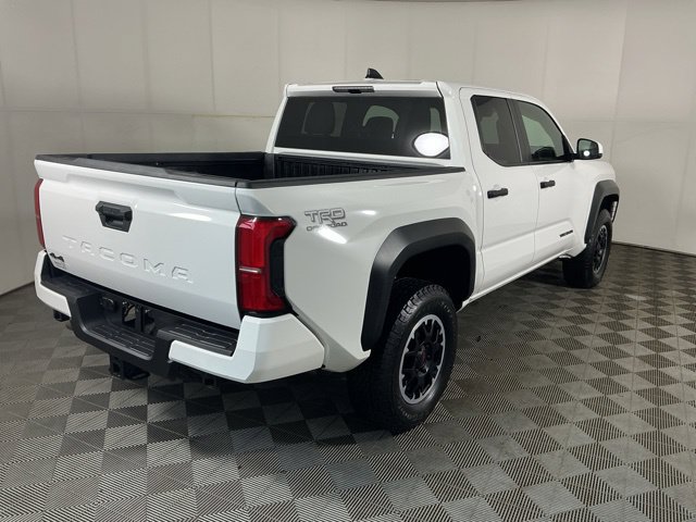 Used 2024 Toyota Tacoma TRD Off-Road AWD/4WD image 7