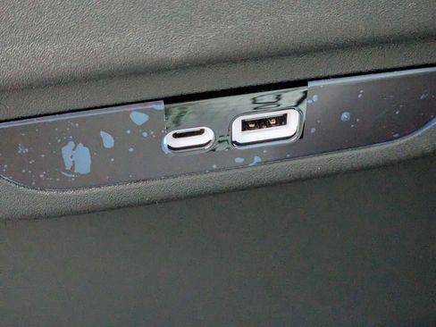 New 2026 Chrysler Pacifica Select FWD image 25