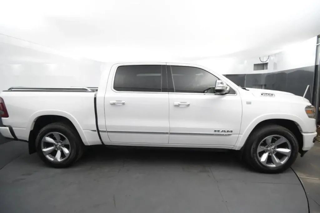 Used 2019 RAM 1500 Limited AWD/4WD image 6