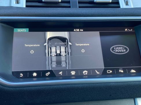 Used 2017 Land Rover Range Rover Evoque SE Premium image 30