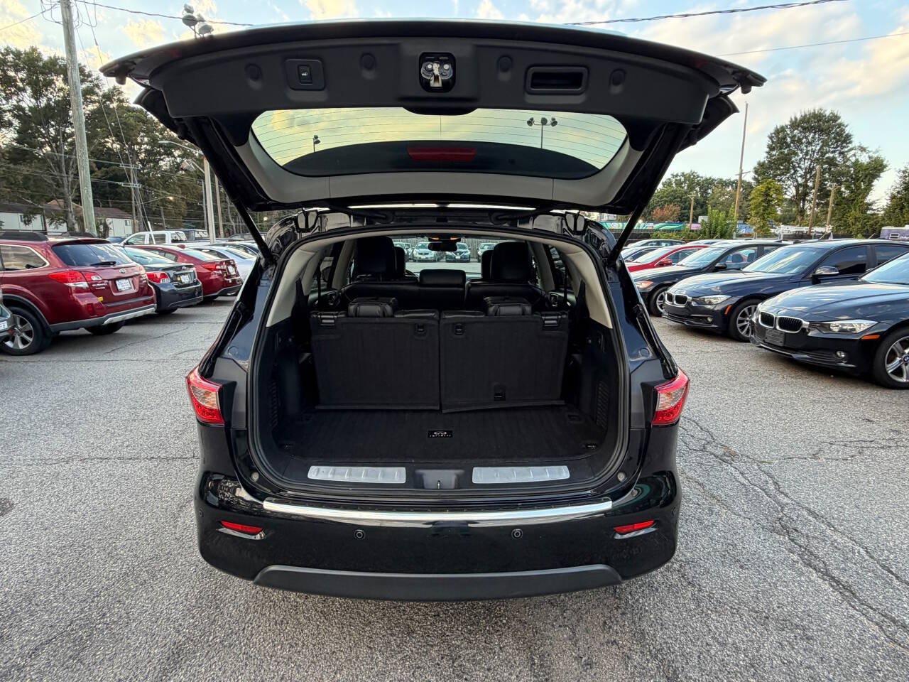 Used 2015 INFINITI QX60 Luxe w/ Deluxe Touring Package AWD/4WD image 21