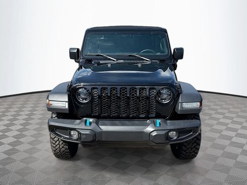 Used 2023 Jeep Wrangler Unlimited w/ Sun & Screen Package AWD/4WD image 35