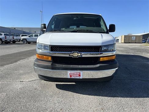 Used 2020 Chevrolet Express 3500 LS w/ Chrome Appearance Package image 9