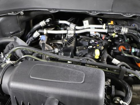 Used 2023 Ford Explorer XLT w/ Equipment Group 202A AWD/4WD image 17