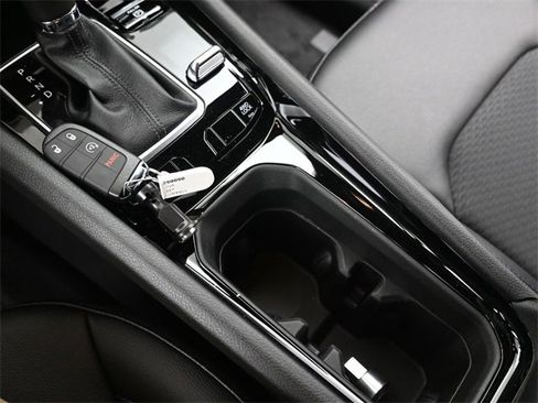 New 2026 Jeep Compass Latitude w/ Mopar Graphics Package image 21