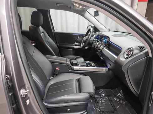 Used 2023 Mercedes-Benz GLB 250 image 22