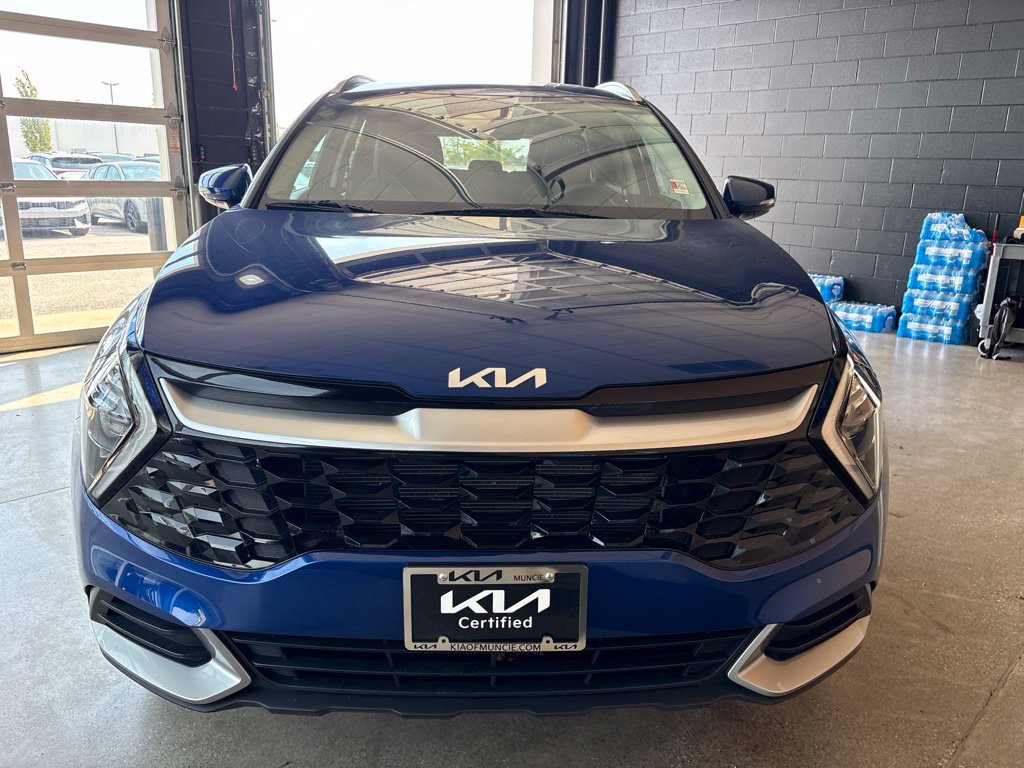 Certified 2023 Kia Sportage EX AWD/4WD image 3