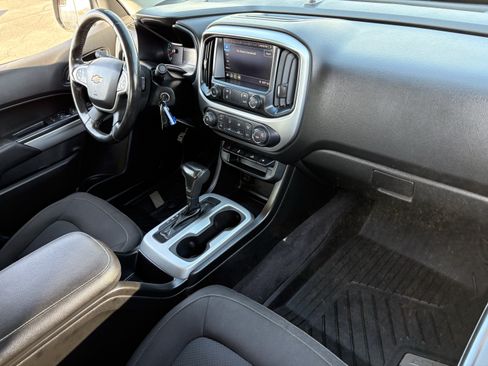 Used 2019 Chevrolet Colorado LT RWD image 12