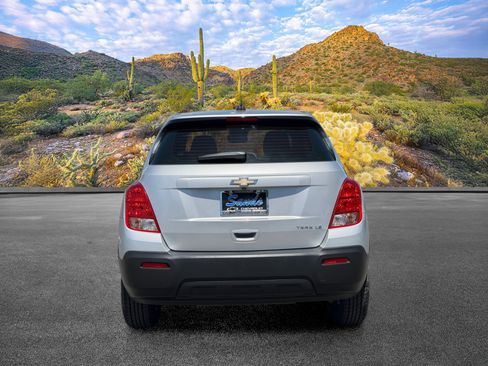Used 2016 Chevrolet Trax LS FWD image 6