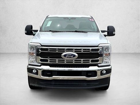 Used 2026 Ford F250 XLT AWD/4WD image 3