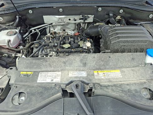 Certified 2025 Volkswagen Atlas SEL Premium R-Line image 29