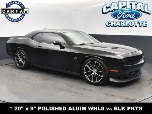 Used 2016 Dodge Challenger R/T Scat Pack image 3