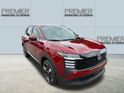 New 2025 Nissan Kicks SR w/ SR Premium Package image 3