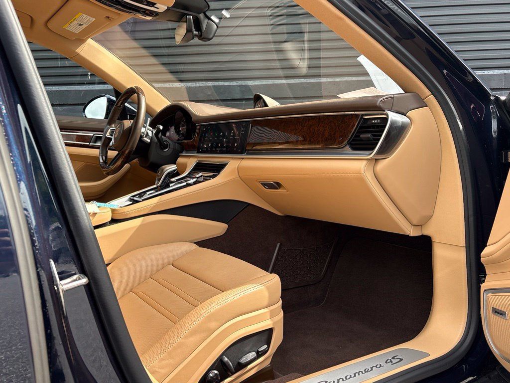 Certified 2023 Porsche Panamera 4S AWD/4WD image 23