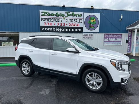 Used 2022 GMC Terrain SLE w/ Driver Convenience Package FWD image 1