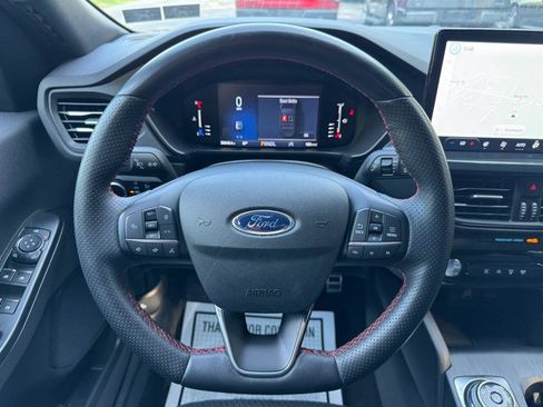 Used 2024 Ford Escape ST-Line w/ Tech Pack #1 AWD/4WD image 13