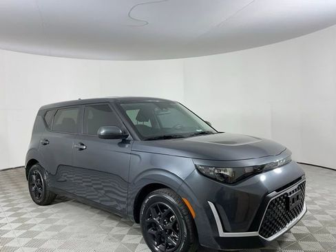 Used 2024 Kia Soul LX w/ Option Group 015 image 3