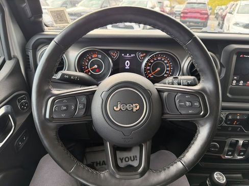 Used 2022 Jeep Wrangler Sport S image 3
