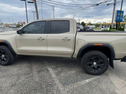 Used 2023 GMC Canyon Elevation w/ Convenience Package AWD/4WD image 7