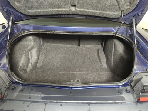 Used 2016 Dodge Challenger SXT Plus image 18