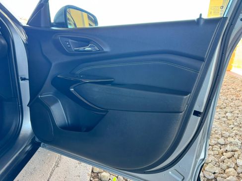 Used 2024 Chevrolet Trax LT FWD image 23