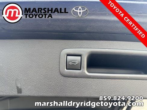 Certified 2024 Toyota Highlander LE image 10