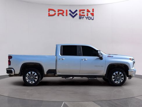 Used 2023 Chevrolet Silverado 2500 LT w/ Convenience Package AWD/4WD image 6