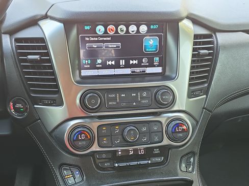 Used 2019 Chevrolet Tahoe Premier w/ Premier Plus Edition AWD/4WD image 21