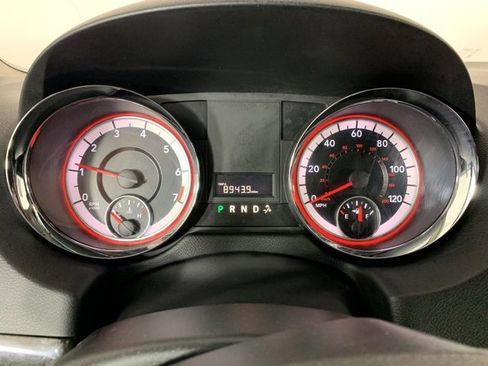 Used 2016 Dodge Grand Caravan SE w/ Quick Order Package 29E SE image 16