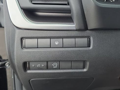 Certified 2023 Nissan Rogue SV AWD/4WD image 29