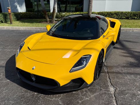 Used 2022 Maserati MC20 Coupe image 8