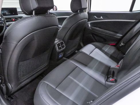 Certified 2026 Genesis G70 2.5T AWD/4WD image 10