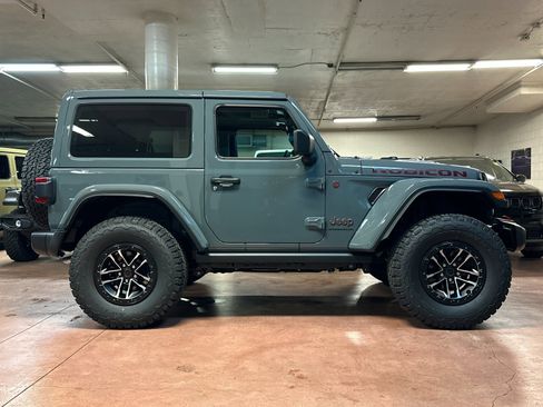 New 2025 Jeep Wrangler Rubicon w/ Xtreme 35 Tire Package image 6