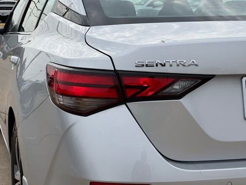 Used 2022 Nissan Sentra SV w/ Trunk Package image 8