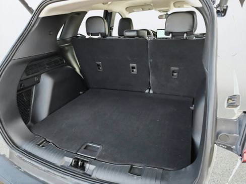 Used 2024 Ford Escape SE FWD image 30