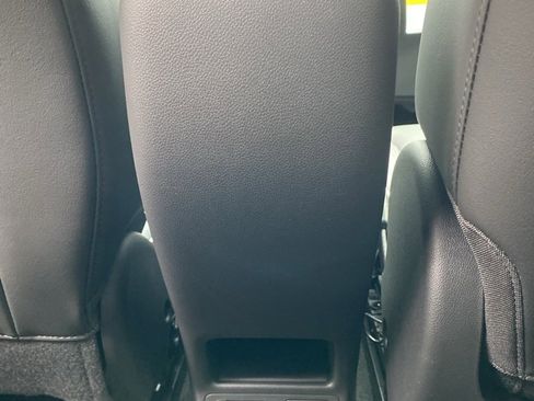 Used 2024 Buick Encore GX Avenir w/ Avenir Technology Package image 16