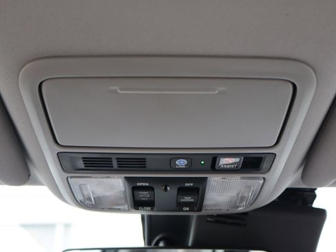 Used 2022 Honda Pilot Touring image 31