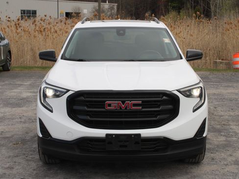 Used 2021 GMC Terrain SLE w/ Driver Convenience Package AWD/4WD image 2
