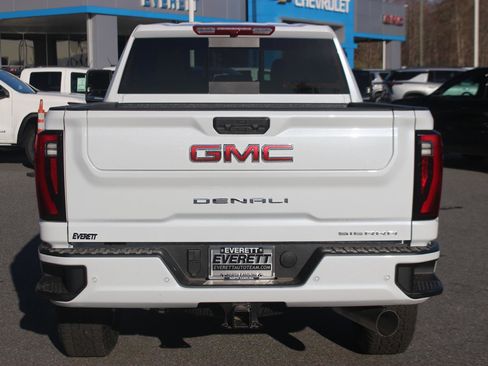 New 2026 GMC Sierra 2500 Denali image 6